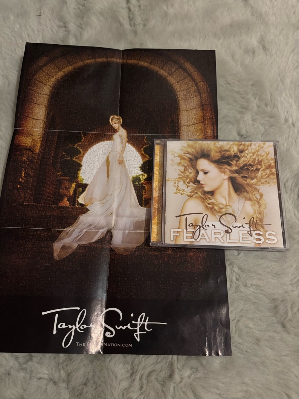 Taylor Swift "Fearless" (og) CD with poster